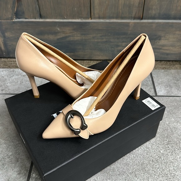 Coach pump - Picture 4 of 12